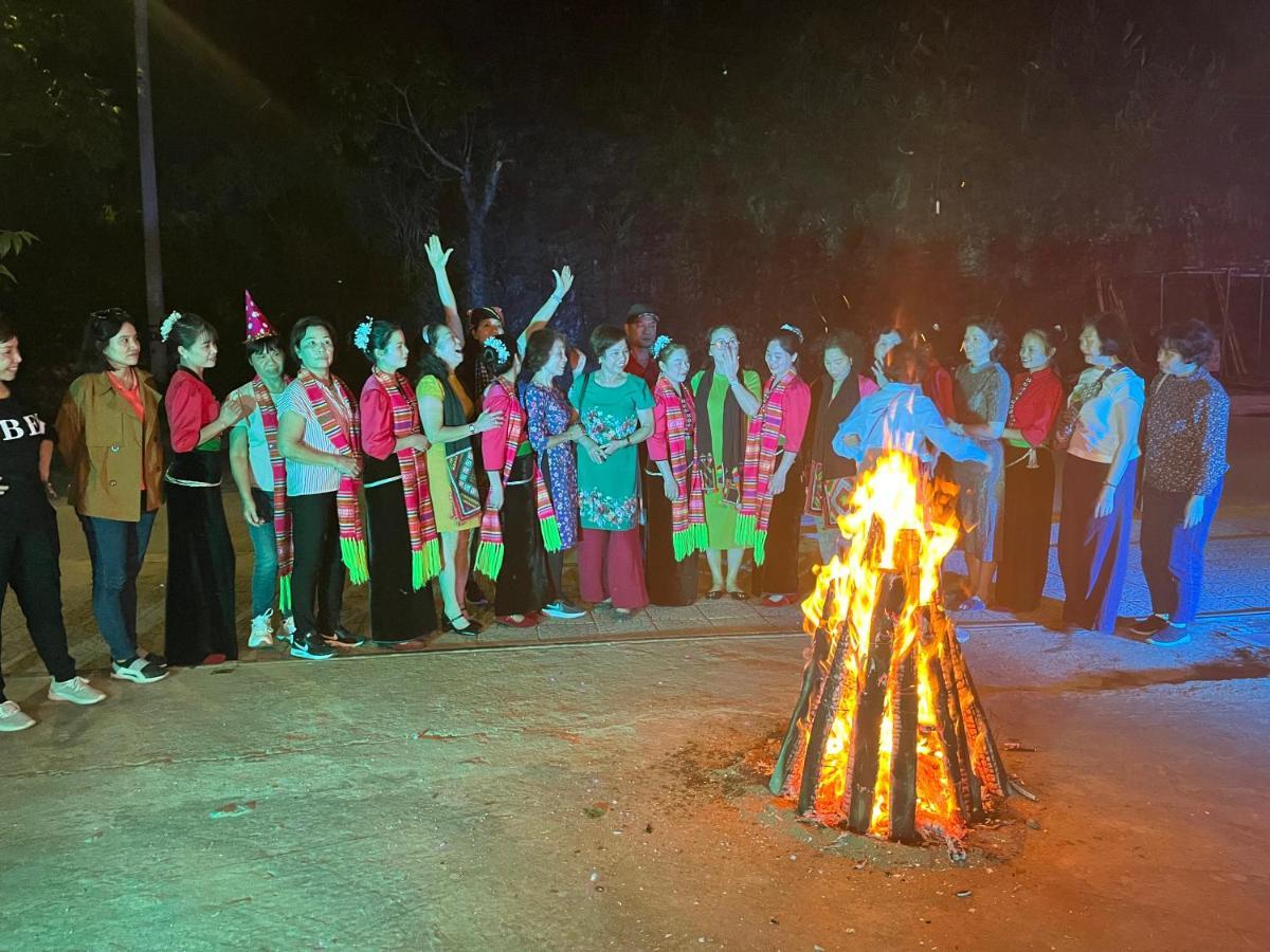 Homestay Hoa Thao - Bus ,Trek & Motorbike Mu Cang Chai Eksteriør bilde